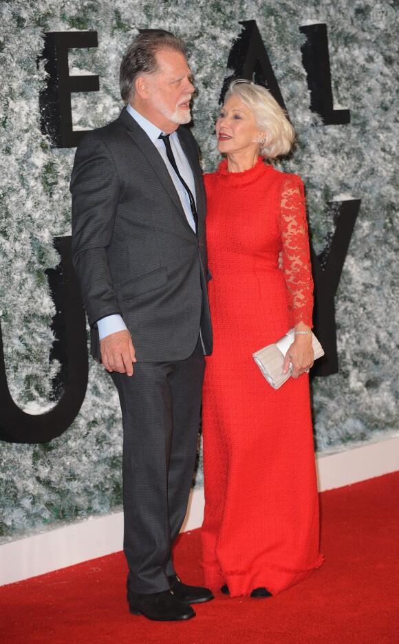 Helen Mirren et son mari Taylor Hackford à la première de "Collateral Beauty" au cinéma Vue à Londres, le 15 décembre 2016. © Ferdaus Shamim via Zuma Press/Bestimage