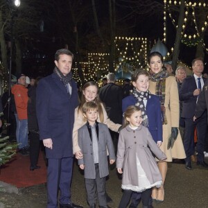 Le prince héritier Frederik et la princesse Mary de Danemark assistaient le 1er décembre 2016 avec leurs enfants Christian (11 ans), Isabella (9 ans), Vincent et Joséphine (5 ans) à la première de Casse-Noisette aux jardins de Tivoli à Copenhague. La reine Margrethe II de Danemark en signait cette année encore les costumes et la scénographie.