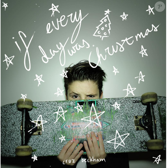 "If Everyday Was Christmas", le premier single de Cruz Beckham sorti en décembre 2016.