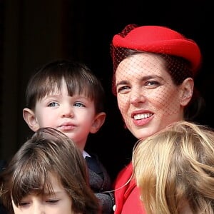 Charlotte Casiraghi et son fils Raphaël - La famille princière de Monaco au balcon lors de la Fête Monégasque à Monaco, le 19 novembre 2016. © Bruno Bebert/Dominique Jacovides/Bestimage