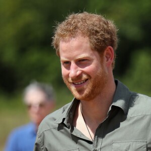 Le prince Harry en Guyane dans le cadre de son voyage aux Caraïbes visite le village de Surama le 3 décembre 2016