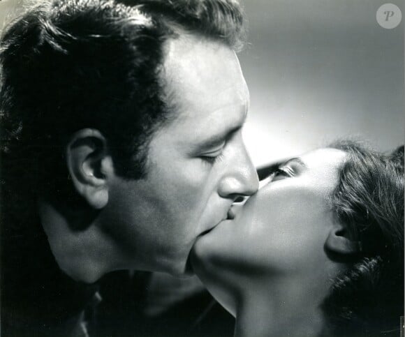 Michèle Morgan et Paul Henreid dans le film "Jeanne de Paris" en 1942.