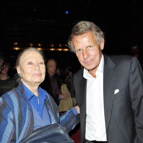 MICHELE MORGAN, PATRICK POIVRE DARVOR - FESTIVAL RENE DE OBALDIA AVEC LA COMPLICITE DE MICHELE MORGAN MARRAINE DU FESTIVAL AU THEATRE LE RANELAGH PARIS 16 EN OUVERTURE DU FESTIVAL LA PIECE "DU VENT DANS LES BRANCHE DE SASSAFRAS" 12/09/2011 - PARIS