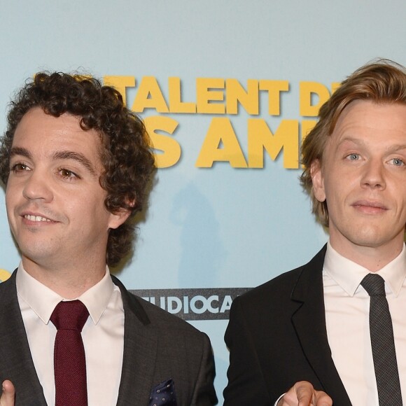 Bruno Sanches et Alex Lutz - Avant-première du film "Le talent de mes amis" au théâtre Bobino à Paris le 4 mai 2015.