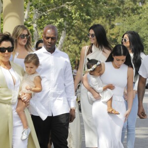 Kris Jenner et sa petite-fille Penelope, Corey Gamble, Khloe Kardashian, Kim Kardashian, Kanye West et leur fille North, Kendall Jenner et Kylie Jenner à la messe de Pâques à Calabasas. Le 5 avril 2015