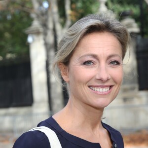 Exclusif - Anne-Sophie Lapix - Arrivées des invités à l'émission "Vivement dimanche prochain" de Michel Drucker à Paris le 28 septembre 2016. © Agence / Bestimage