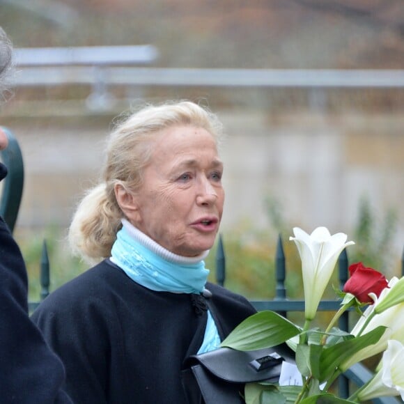 Exclusif - Brigitte Fossey et son mari Yves Samama aux obsèques de Marcelle Feuillade (mère de Brigitte Fossey) en l'Eglise de Notre Dame de Boulogne Billancourt le 23 décembre 2016.