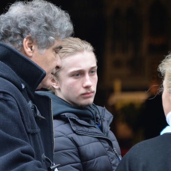 Exclusif - Yves Samama, le mari de Brigitte Fossey aux obsèques de Marcelle Feuillade (mère de Brigitte Fossey) en l'Eglise de Notre Dame de Boulogne Billancourt le 23 décembre 2016.