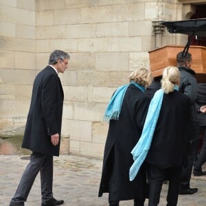 Exclusif - Brigitte Fossey et sa fille Marie aux obsèques de Marcelle Feuillade (mère de Brigitte Fossey) en l'Eglise de Notre Dame de Boulogne Billancourt le 23 décembre 2016.