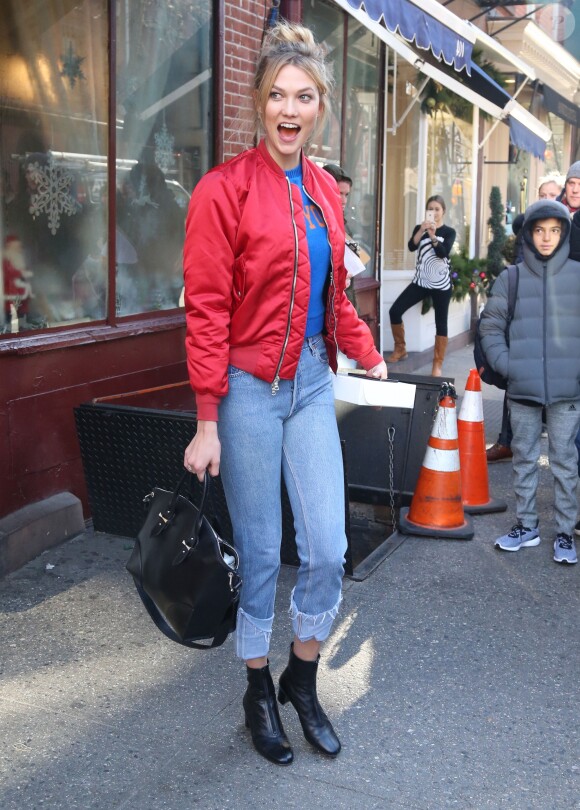 Karlie Kloss à New York le 19 décembre 2016.
