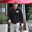 Exclusif - Ashton Kutcher et sa femme Mila Kunis avec leurs enfants Wyatt et Dimitri sont allés prendre le petit-déjeuner dans le quartier de Studio City et sont allés faire des courses chez Ralph's à Los Angeles, Californie, Etats-Unis, le 26 décembre 2016.
