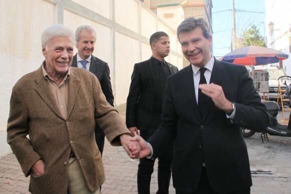 Guy Bedos et Arnaud Montebourg en visite dans la Casbah d'Alger, le 11 décembre 2016.