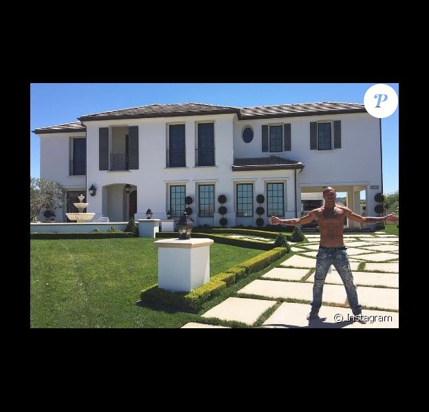 Jeremy Meeks devant sa propriété en Californie (28 septembre 2016).