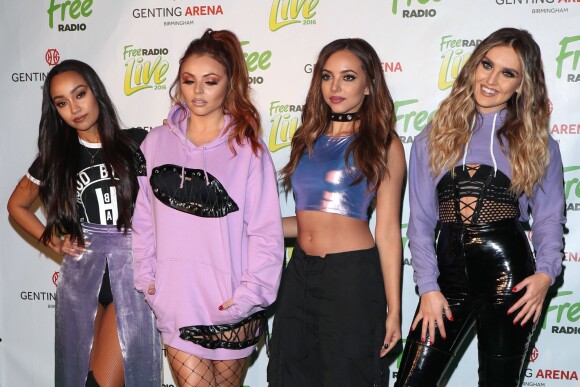 Perrie Edwards, Jesy Nelson, Jade Thirlwall et Leigh-Anne Pinnock du groupe Little Mix au Concert Free Radio Live à Birmingham le 26 novembre 2016 Free Radio Live event at the Genting Arena in Birmingham 26 November 2016.