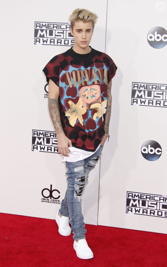 Justin Bieber à La 43ème cérémonie annuelle des "American Music Awards" à Los Angeles, le 22 novembre 2015