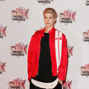 Justin Bieber à la 17ème cérémonie des NRJ Music Awards 2015 au Palais des Festivals à Cannes, le 7 novembre 2015. © Christophe Aubert via Bestimage