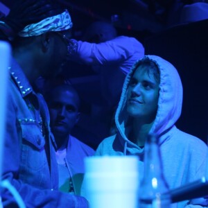 Justin Bieber avec 2 Chainz, Lil Wayne, Meek Mill et Tery Songz, au club LIV pour le réveillon du 31 à Fontainebleau, Miami, le 1er janvier 2017