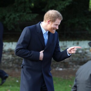 Le prince Harry à Sandringham le 25 décembre 2016 à la sortie de la messe de Noël.