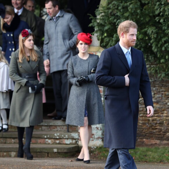 Le prince Harry à Sandringham le 25 décembre 2016 à la sortie de la messe de Noël.