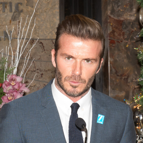 David Beckham, ambassadeur de l'UNICEF, illumine l'empire State Building pour les 70 ans de l'UNICEF à New York le 12 décembre 2016. © Bryan Smith via ZUMA Wire / Bestimage