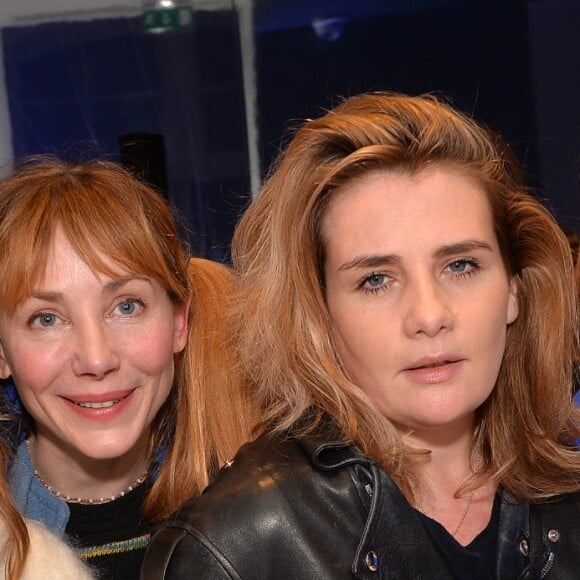 Joyce Jonathan, Julie Depardieu, Marie-Amélie Seigner et Elodie Frégé - Le parfum Angel de Thierry Mugler célèbre ses 25 ans au Grand Musée du Parfum à Paris le 5 janvier 2017. Pour l'occasion ANGEL a investi le jardin du magnifique Grand Musée du parfum afin de souffler ses 25 étoiles avec panache et grandeur. 450 cristaux Swarovski... 10 kg de poussières d'étoiles... 50 miniatures ANGEL et... 150 heures de travail auront été nécessaires pour concevoir ce jardin féérique. Des parapluies tel des lustres en cristal Swarovski extraordinaires, et une ambiance lumineuse différente le jour et la nuit ont émerveillé les invités. L'exposition aura lieu jusqu'au 19 février 2017. © Veeren/Bestimage