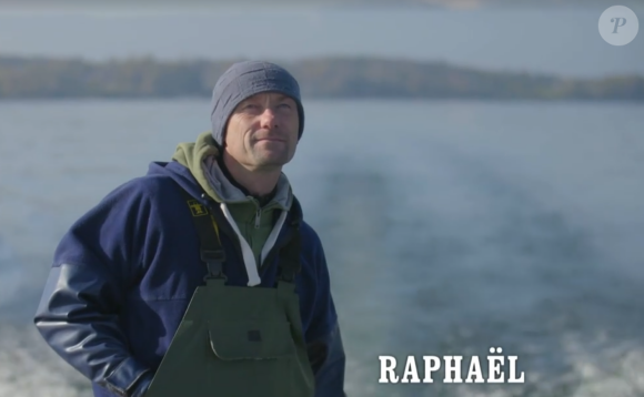 Raphaël (44 ans), pêcheur en Auvergne. "L'amour est dans le pré 2017" sur M6. Janvier 2017.