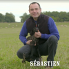 Sébastien (40 ans), éleveur de brebis et de vaches allaitantes en Nouvelle Aquitaine. "L'amour est dans le pré 2017" sur M6. Janvier 2017.