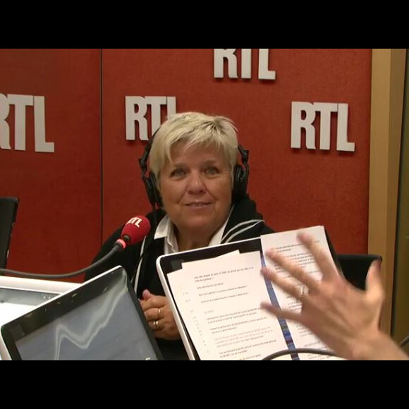 Mimie Mathy invitée de Marc-Olivier Fogiel sur RTL, le 10 janvier 2017