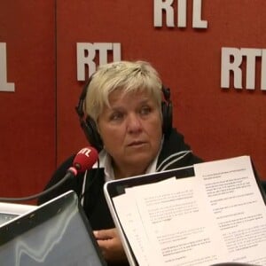 Mimie Mathy invitée de Marc-Olivier Fogiel sur RTL, le 10 janvier 2017