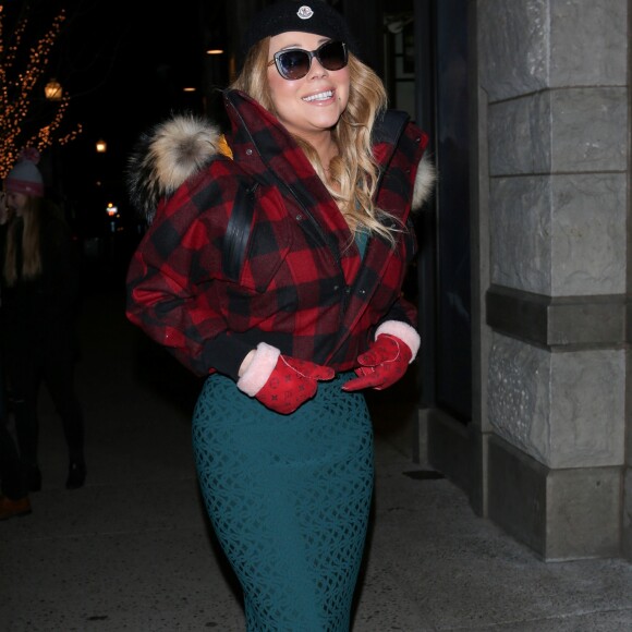 Exclusif - Mariah Carey fait ses derniers achats de Noël dans les boutiques Ermenegildo Zegna et Dolce & Gabbana à Aspen dans le Colorado le 24 décembre 2016.