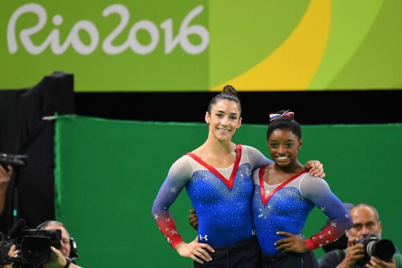 Les gymnastes Simone Biles et Aly Raisman aux Jeux olympiques de Rio. Août 2016.