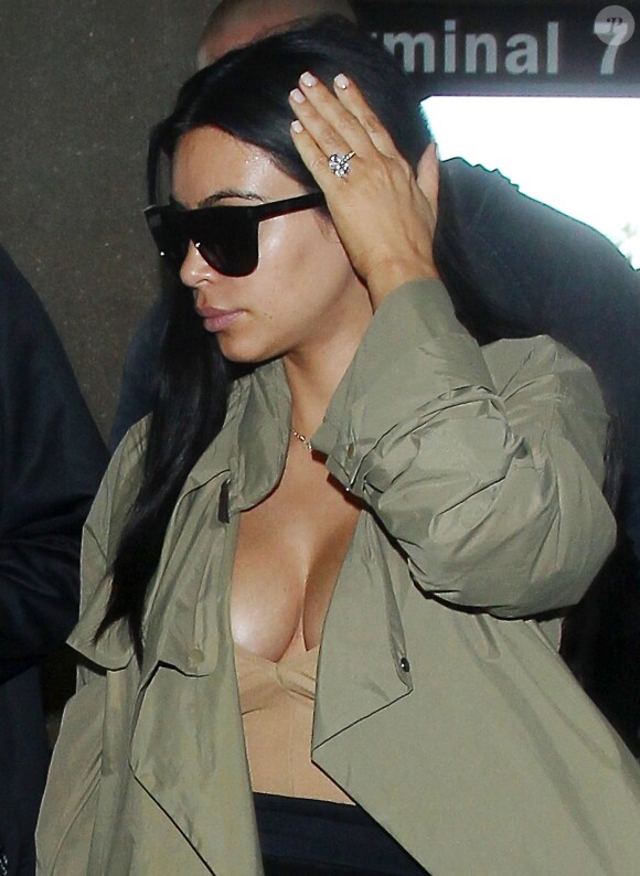 Kim Kardashian à l'aéroport de Los Angeles le 22 juin 2015.