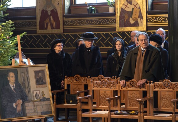 Le comte Pierre Cheremetieff et d'autres membres de la famille Romanov lors des funérailles du prince Dimitri Romanovitch de Russie en l'église orthodoxe russe St Alexandre Nevsky à Copenhague, le 10 janvier 2017.