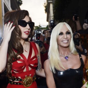 Lady Gaga et Donatella Versace à Milan le 1er octobre 2012.