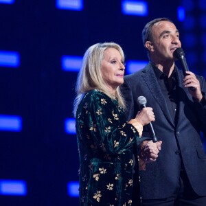 Véronique Sanson, Nikos Aliagas - Enregistrement de l'émission "Cette Soirée Là, la suite" au Zénith de Paris le 8 et 9 janvier 2017 qui sera retransmise sur TF1 le samedi 14 Janvier prochain en deuxième partie de soirée à l'issue de la diffusion de l'émission hommage à Claude François.