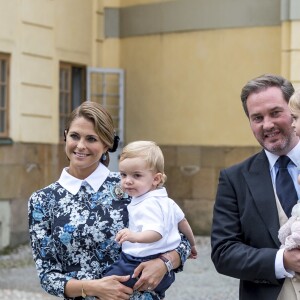 La princesse Madeleine de Suède et son fils le prince Nicolas, Christopher O'Neill et la princesse Leonore lors du baptême du prince Alexander de Suède au palais Drottningholm à Stockholm le 9 septembre 2016.