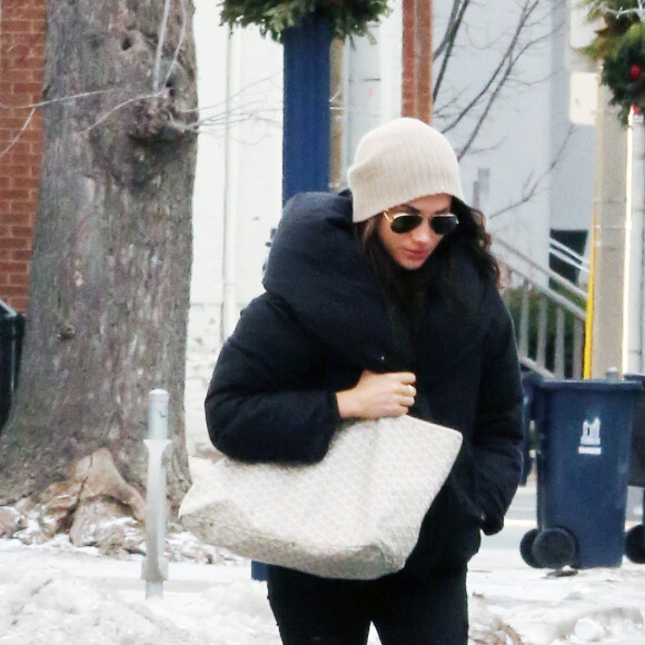 Exclusif - Meghan Markle sort à Toronto le 28 décembre 2016.