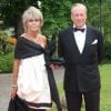 La princesse Birgitta de Suède et son défunt mari le prince Johann Georg (dit Hansi) de Hohenzollern à Stockholm le 18 juin 2010 lors du mariage de la princesse Victoria et de Daniel Westling.