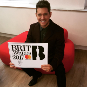 Michael Bublé avait officialisé la présentation des Brit awards 2017 sur sa page Instagram en octobre 2016.