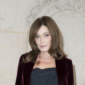 Carla Bruni-Sarkozy au défilé de mode "Christian Dior", collection prêt-à-porter Printemps-Eté 2017 à Paris, le 30 septembre 2016. © Olivier Borde/Bestimage