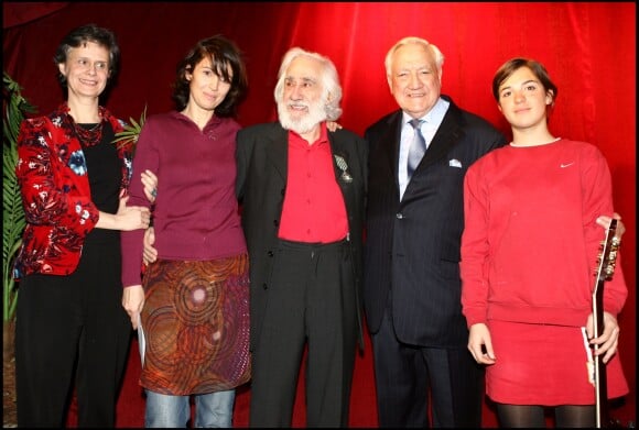 Jean-Claude Deret, père de Zabou Breitman, avec Céline Léger et François Poncelet à Paris en février 2006.