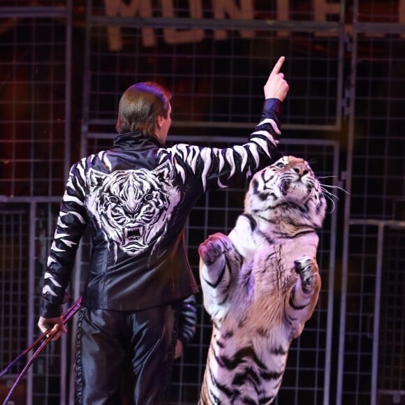 Zapashny Brothers (fauves) - La famille princière de Monaco lors du 41e Festival International du Cirque de Monte-Carlo, le 20 janvier 2017. © Pool/Frédéric Nebinger Monaco/Bestimage