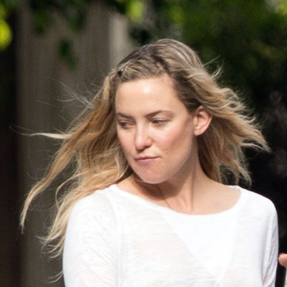 Exclusif - Kate Hudson à la sortie du domicile de Bradley Coopers à Los Angeles. Le 17 janvier 2017