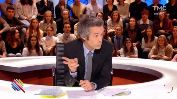 Yann Barthès tacle sévèrement Cyrille Eldin dans "Quotidien", le 23 janvier 2017 sur TMC.