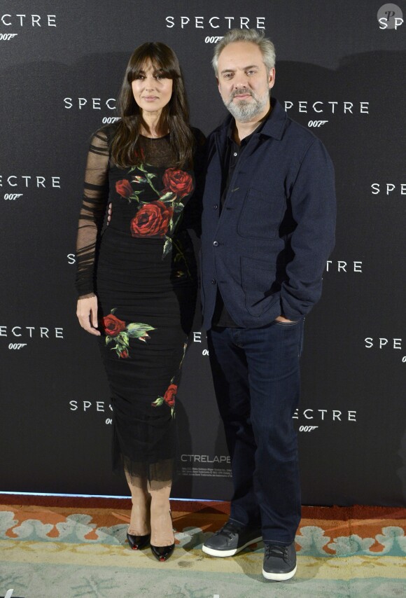 Monica Bellucci et Sam Mendes - Photocall de "007 Spectre" à Madrid au théatre Royal le 28 octobre 2015.