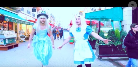Bastien et Darko déguisés en personnages de Disney dans la rue, 23 janvier 2017, Youtube