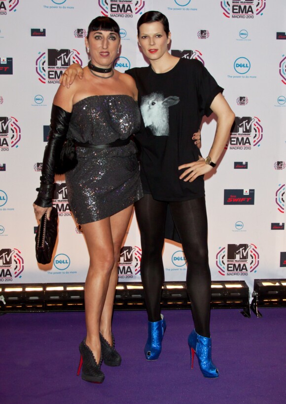 Rossy de Palma et Bimba Bosé aux MTV Europe Music Awards 2010 à Madrid. Novembre 2010.