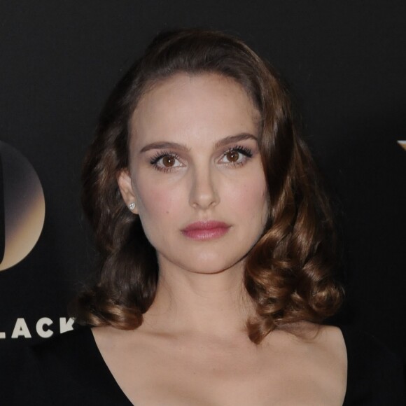 Natalie Portman enceinte à la 20e soirée annuelle Hollywood Film Awards à l'hôtel Beverly Hilton à Beverly Hills, le 6 novembre 2016 © Birdie Thompson/AdMedia via Zuma/Bestimage