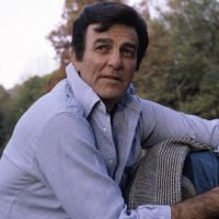 Mike Connors : Mort du héros de la série "Mannix" et cousin de Charles Aznavour