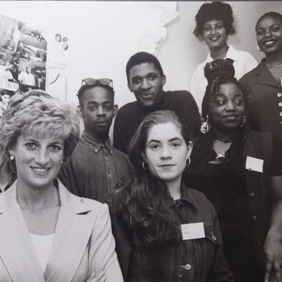 Le prince Harry a visité le 26 janvier 2017 un foyer Depaul à Willesden (nord-ouest de Londres), que sa mère Lady Di avait inauguré en 1995, pour rencontrer de jeunes SDF épaulés par l'association The Running Charity et faire, après un bon échauffement, quelques foulées avec eux.